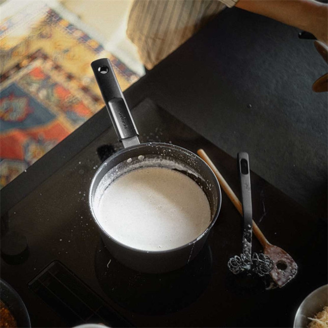 Фото Ківш FISKARS Hard Face 2,5 л Black (1075525)