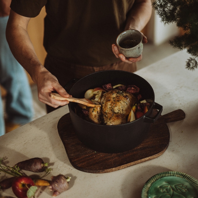 Фото Кастрюля FISKARS Folken 6 л Black (1075697)