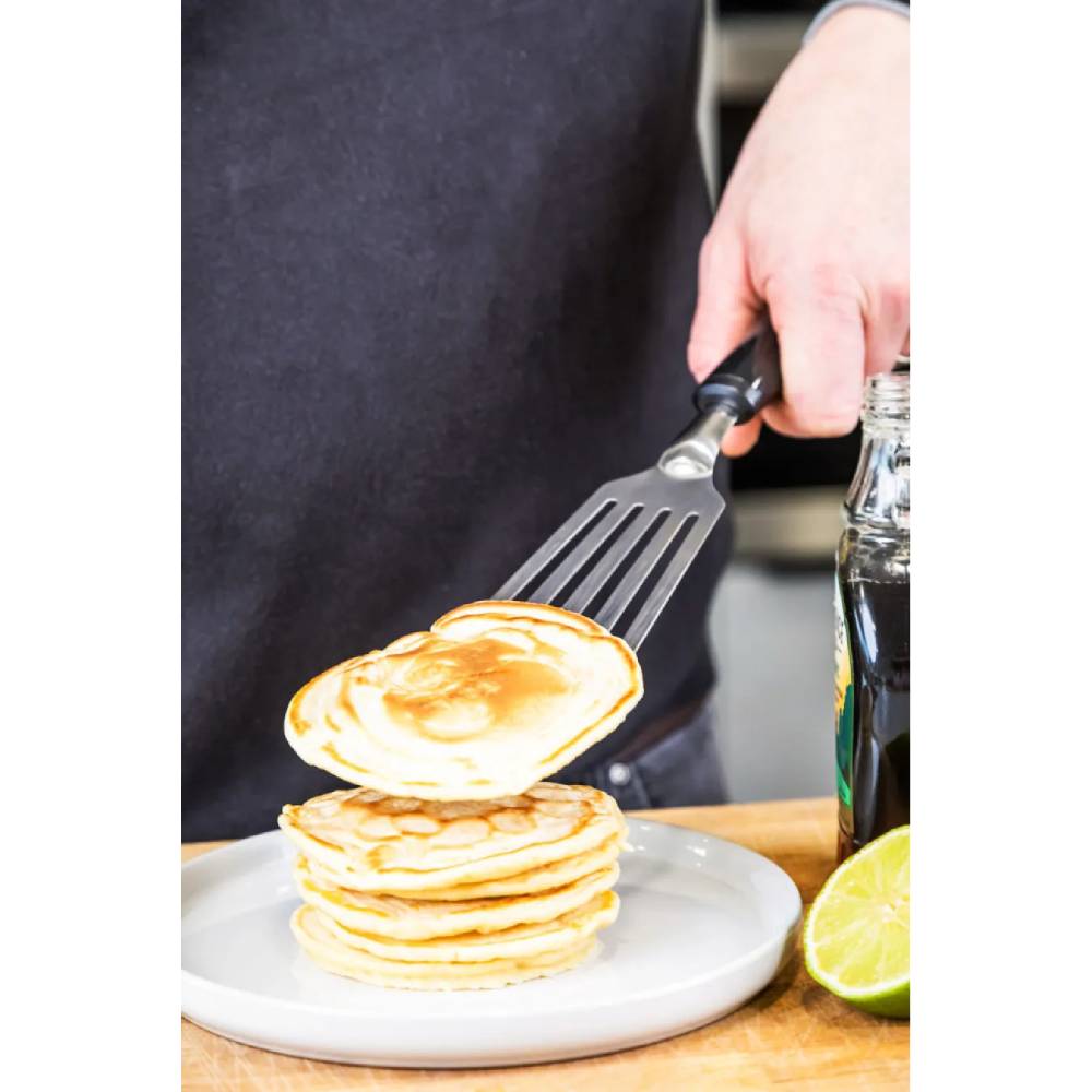 Зовнішній вигляд Лопатка KITCHENAID Classic 31,8 см Black (KCG024OHOBE)