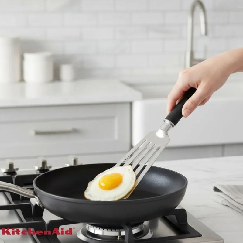 Зовнішній вигляд Лопатка KITCHENAID Classic 32 см Black (KHH024OHOBEG)