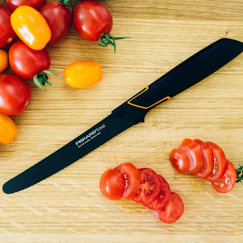 Нож для томатов FISKARS Edge 13.3 см Black (1003092) Кромка зубчатая (серрейторная)