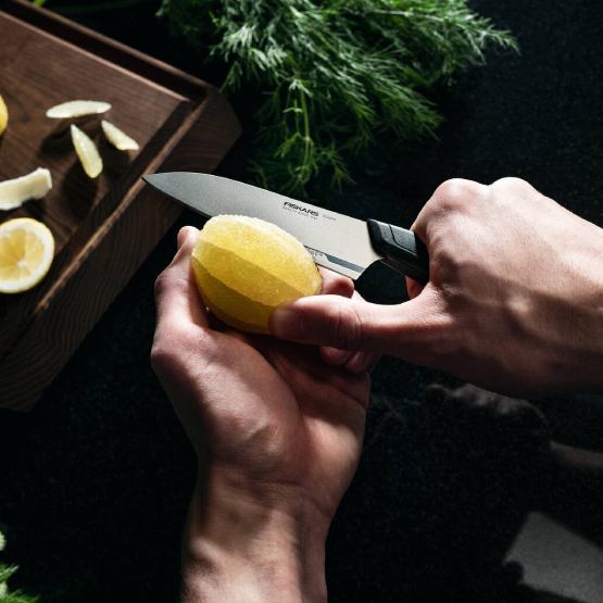 Ніж кухарський FISKARS Taiten 13 см (1066837) Кромка гладка