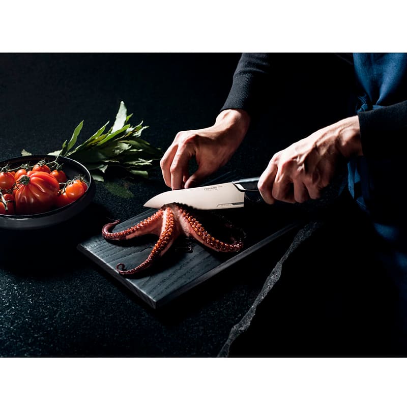 Зовнішній вигляд Ніж кухарський FISKARS Taiten 16 см (1066832)