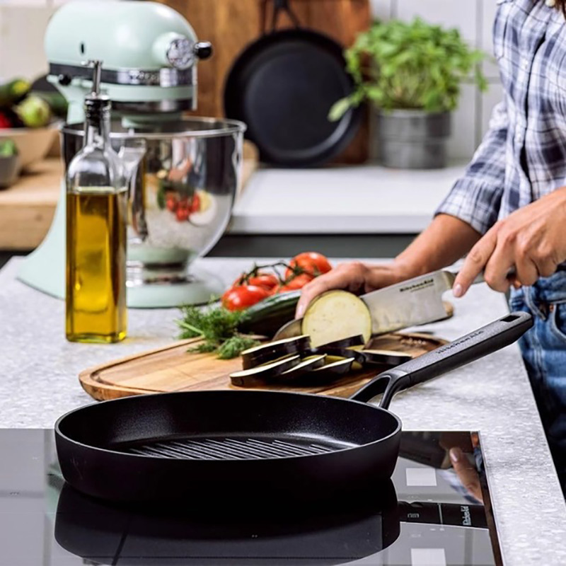 В интернет магазине Сковорода-гриль KITCHENAID Classic Forged Aluminium 28 см Black (CC005681-001)