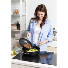 Сотейник с крышкой KITCHENAID Forged Hardened Aluminium 28 см Black (CC005697-001)