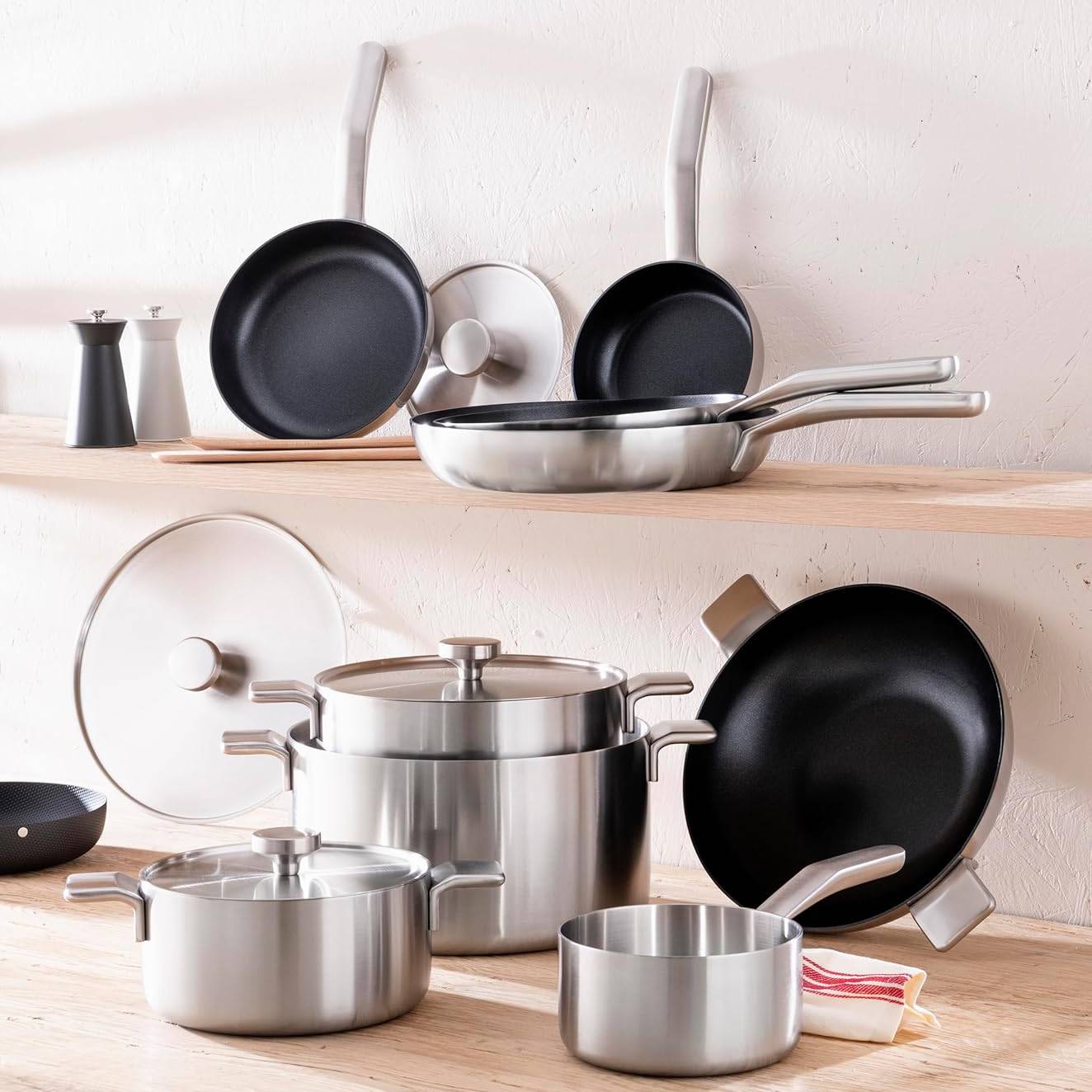 Фото Сковорода MASTERPRO By Alessi Bones 16 см Stainless Steel (BGMP-2210)