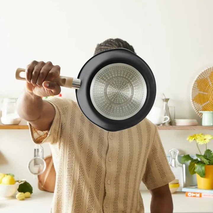 Сковорода з кришкою TEFAL One Pick Pot Pan 22 см Black (G1662504) Особливості глибока