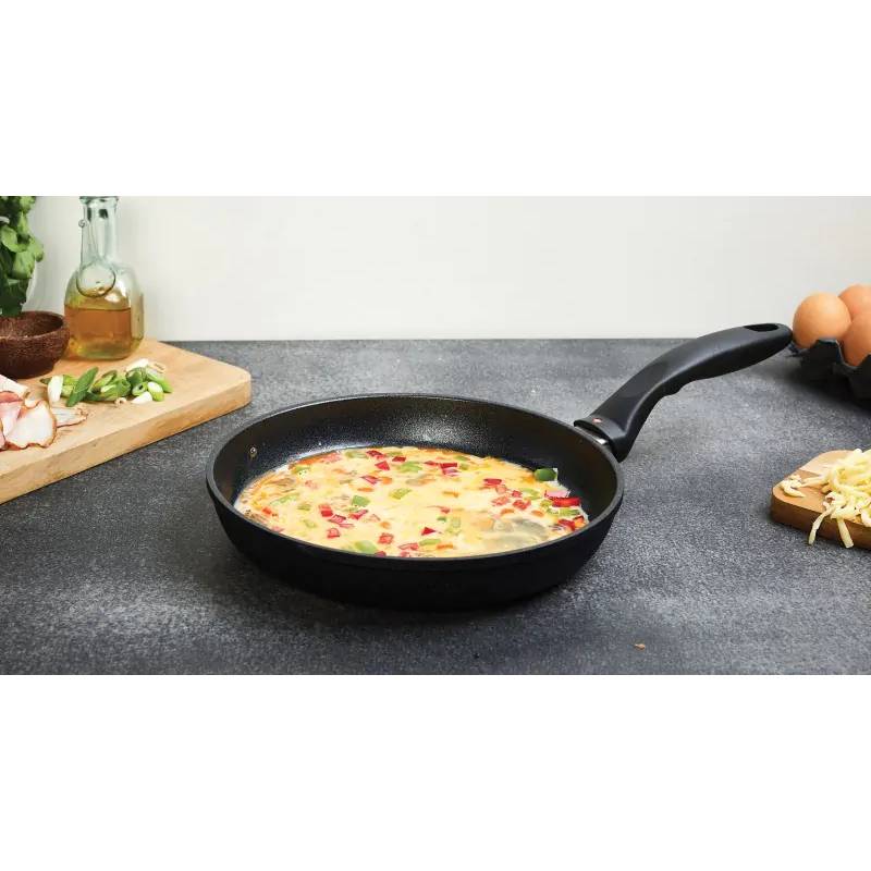 Сковорода SWISS DIAMOND XD Induction 18 см Try Me Black (XD6418Ti) Диаметр 18