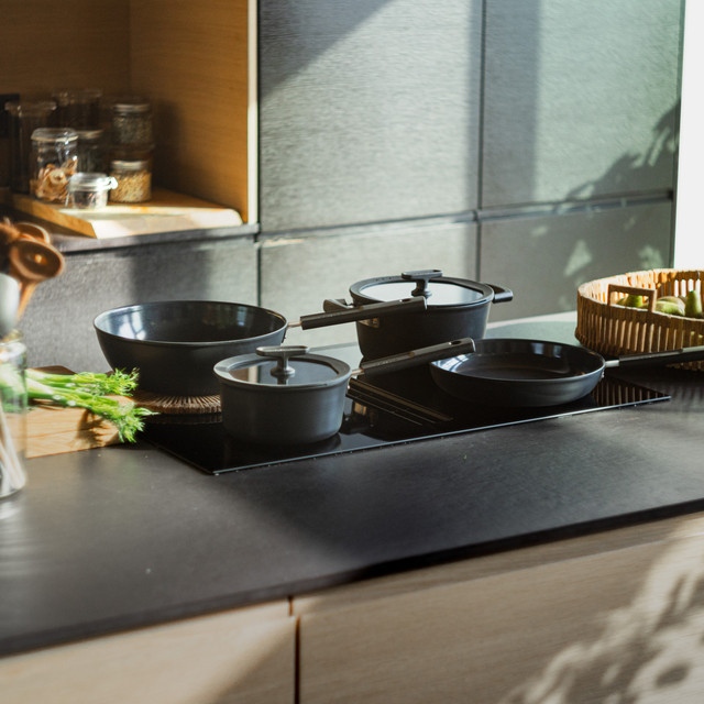 Фото 14 Сковорода FISKARS Hard Face 24 см Black (1075458)