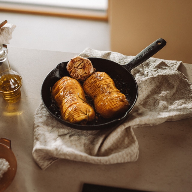 Фото Сковорода FISKARS Folken 24 см Black (1075700)