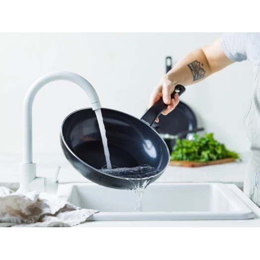 Сковорода Вок GREEN PAN Essence Magneto 28 см Black (CC006337-001) Діаметр 28