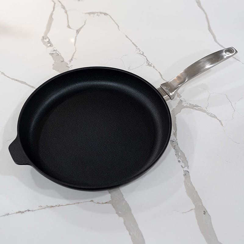 Внешний вид Сковорода SWISS DIAMOND CXD Induction 28 см Black (CXD6428i)