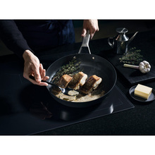 Сковорода FISKARS Сковорода Taiten 24 см Black (1066946)