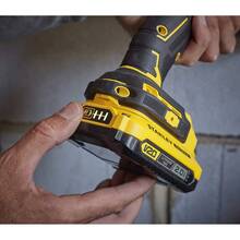 Акумуляторна батарея STANLEY 18 В (SFMCB202)