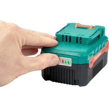 Аккумуляторная батарея STURMAX CLM204B Li-Ion 20В 4.0 Ач