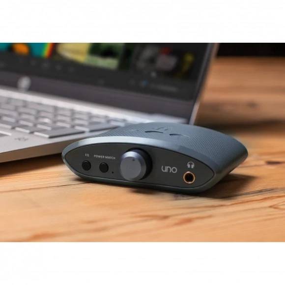 Изображение ЦАП и усилитель IFI UNO DAC/Amp mini Black (90403115)