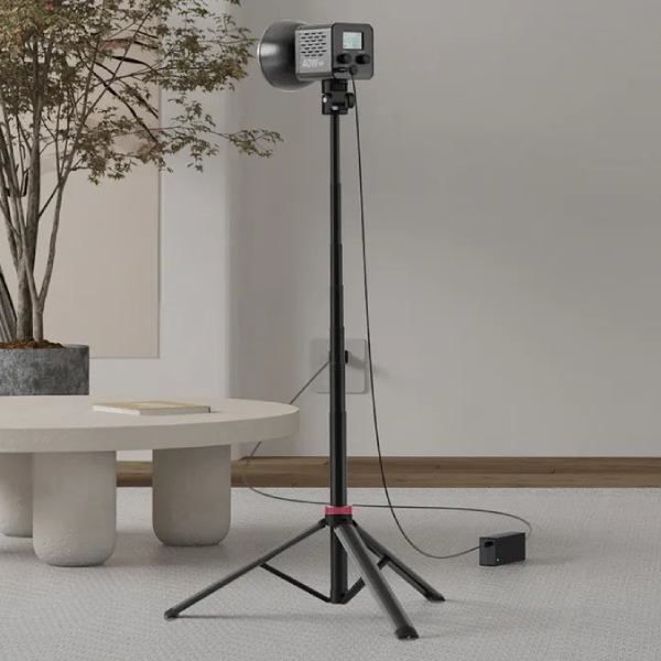 Зовнішній вигляд Зарядний пристрій ULANZI VIJIM HT005 DC для 40W ProRGB Light EU Plug (UV-L075 HT005)