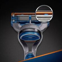 Сменные кассеты GILLETTE FUSION 4 шт (80703776)