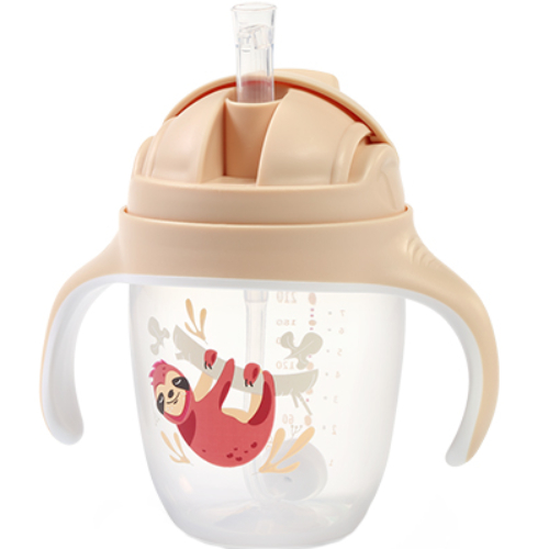 Поилка BABYONO Линивец 240 мл Beige (1464/04) Дополнительно не содержит вредных веществ (БФА, фталатов и ПВХ); поилка с силиконовым носиком и утяжеленной трубочкой; размеры: 12.5 х 13.5 см