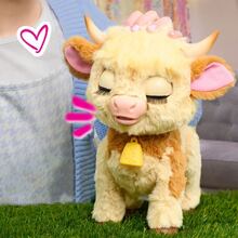 Інтерактивна іграшка FURREAL Корівка Меггі (28158)