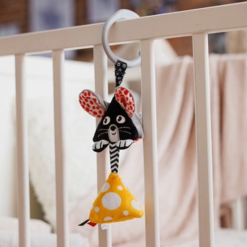 Подвеска BABYONO Мышонок и сыр (1676) Игрушка на кроватку, кресло подвеска