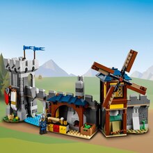 Конструктор LEGO Creator Середньовічний замок 1426 деталей (31120)