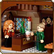 Конструктор LEGO Harry Potter прогулянка в село Хогсмід 851 деталь (76388)