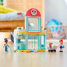 Конструктор LEGO Friends Клиника для домашних животных 111 деталей (41695)