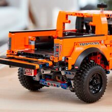 Конструктор LEGO Technic Ford F-150 Raptor 1379 деталей (42126)