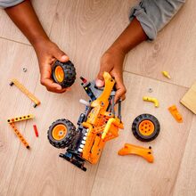 Конструктор LEGO Technic Monster Jam El Toro Loco 247 деталей (42135)