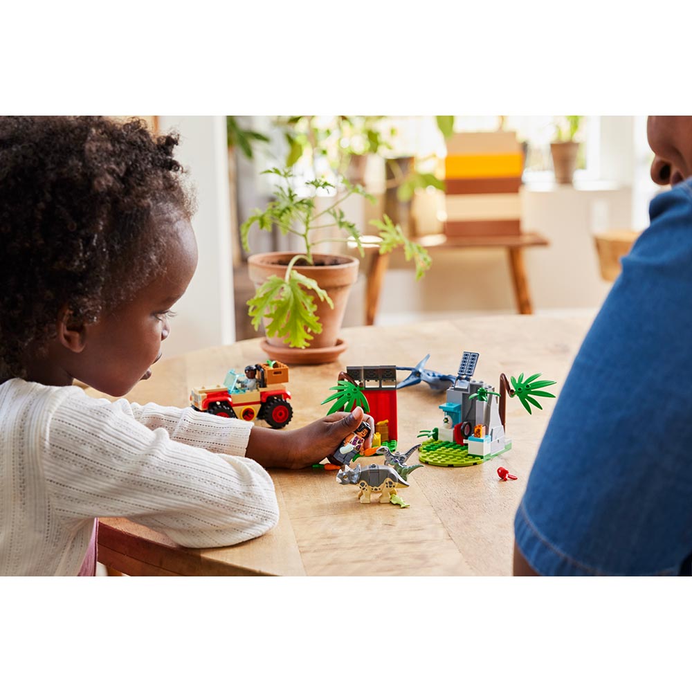 Конструктор LEGO Jurassic World Центр спасения малышей динозавров (76963) Серия Lego Jurassic World