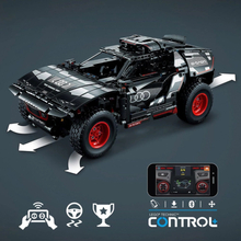Конструктор LEGO Technic Audi RS Q e-tron (42160)