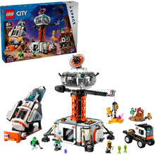 Конструктор LEGO City Космічна база та стартовий майданчик для ракети 1422 деталей (60434)