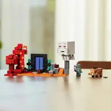 Конструктор LEGO Minecraft Засада у портала в Нижний мир 352 деталей (21255)