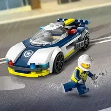 Конструктор LEGO City Преследование маслкара на полицейском автомобиле 213 деталей (60415)