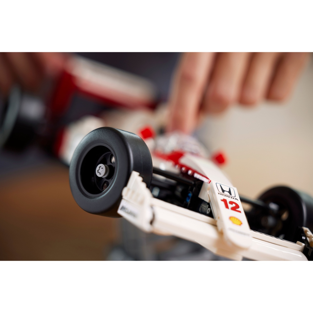 Фото 15 Конструктор LEGO Icons McLaren MP4/4 та Айртон Сенна (10330)