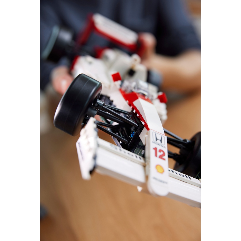 Фото 16 Конструктор LEGO Icons McLaren MP4/4 та Айртон Сенна (10330)