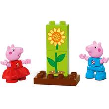 Конструктор LEGO DUPLO Peppa Pig Сад и домик на дереве Свинки Пеппы (10431)