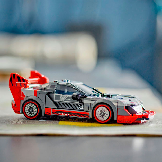 Покупка Конструктор LEGO Speed Champions Автомобіль для гонок Audi S1 e-tron quattro (76921)