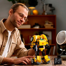 Конструктор LEGO Icons Bumblebee 950 деталей (10338)