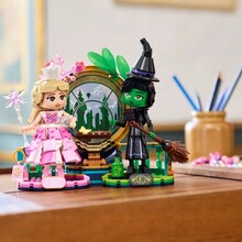 Конструктор LEGO Wicked Фігурки Ельфаби та Глінди (75682)