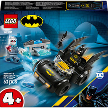 Конструктор LEGO DC Batman Бетмен і Бетмобіль проти містера Фріза 63 деталі (76301)