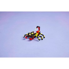 Конструктор LEGO Creator 3 в 1 Дикое животное: Удивительный паук 153 детали (31159)