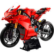 Конструктор LEGO Technic Мотоцикл Ducati Panigale V4 S 1603 детали (42202)