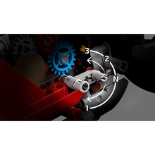 Конструктор LEGO Technic Мотоцикл Ducati Panigale V4 S 1603 детали (42202)