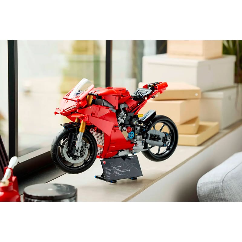 Конструктор LEGO Technic Мотоцикл Ducati Panigale V4 S 1603 детали (42202) Крепление блок