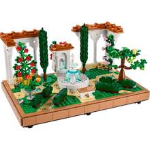 Конструктор LEGO Icons Сад фонтанов 1302 детали (10359)