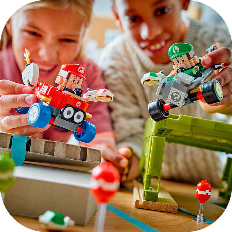 Фото Конструктор LEGO Super Mario Mario Kart - Baby Mario vs. Baby Luigi 321 эл (72034)