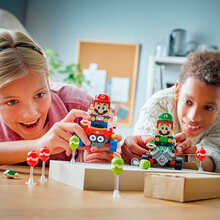 Конструктор LEGO Super Mario Mario Kart - Baby Mario vs. Baby Luigi 321 эл (72034)
