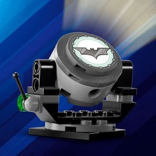 Конструктор LEGO DC Batman Бэтмен Тумблер против Двуликого и Джокера 429 эл (76303)